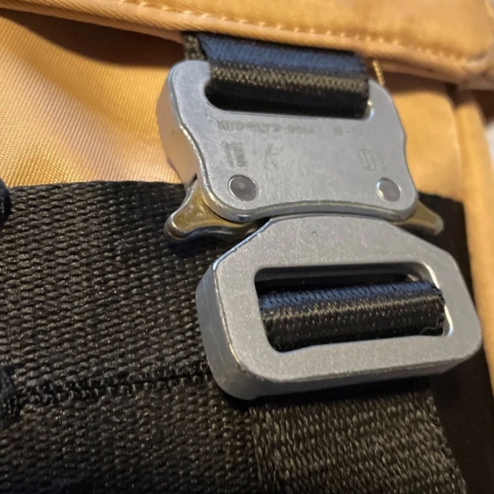 1017 ALYX 9SM Military Shoulder Bag
